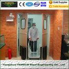 Cold storage room swing door with rotating shaft